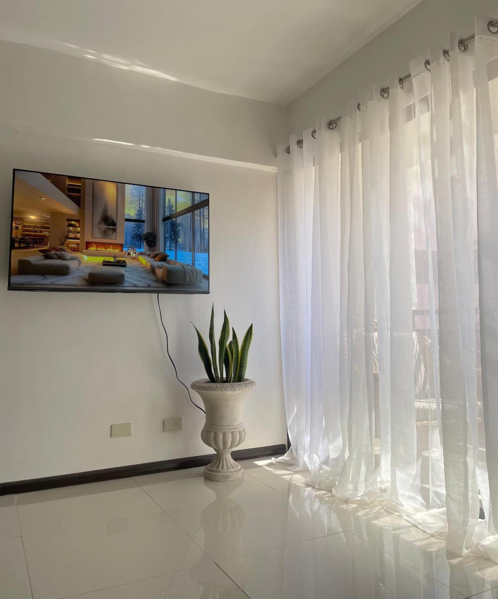 The Premier Suite Lapu-Lapu City Exterior photo